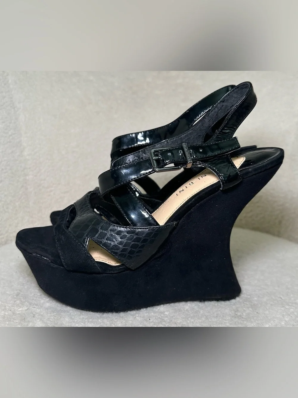 Gianni Bini Y2K Sculptural Curve Wedge Platform Black Strappy Club Bratz Sexy 6